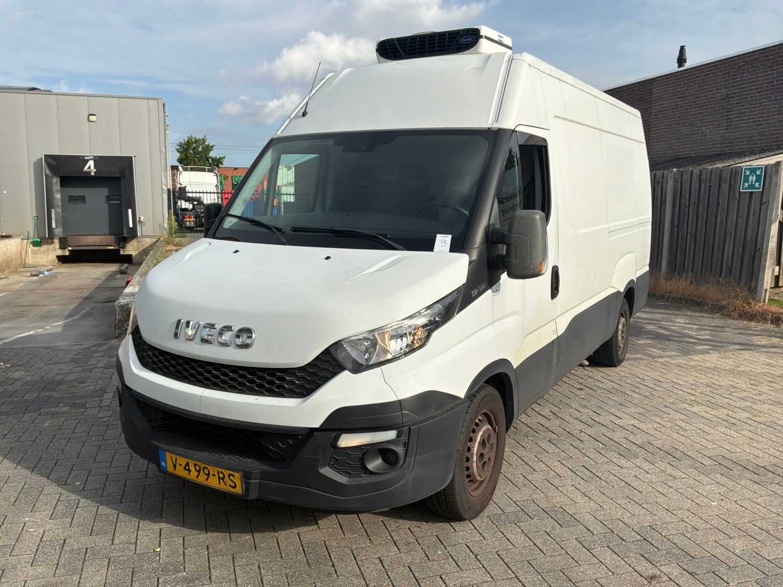 2016 Iveco Daily 35S15V 2.3 352 H2 Geconditioneerde Bedrijfs, Auto's, 13 km/l, Euro 5, Achterwielaandrijving, Gebruikt