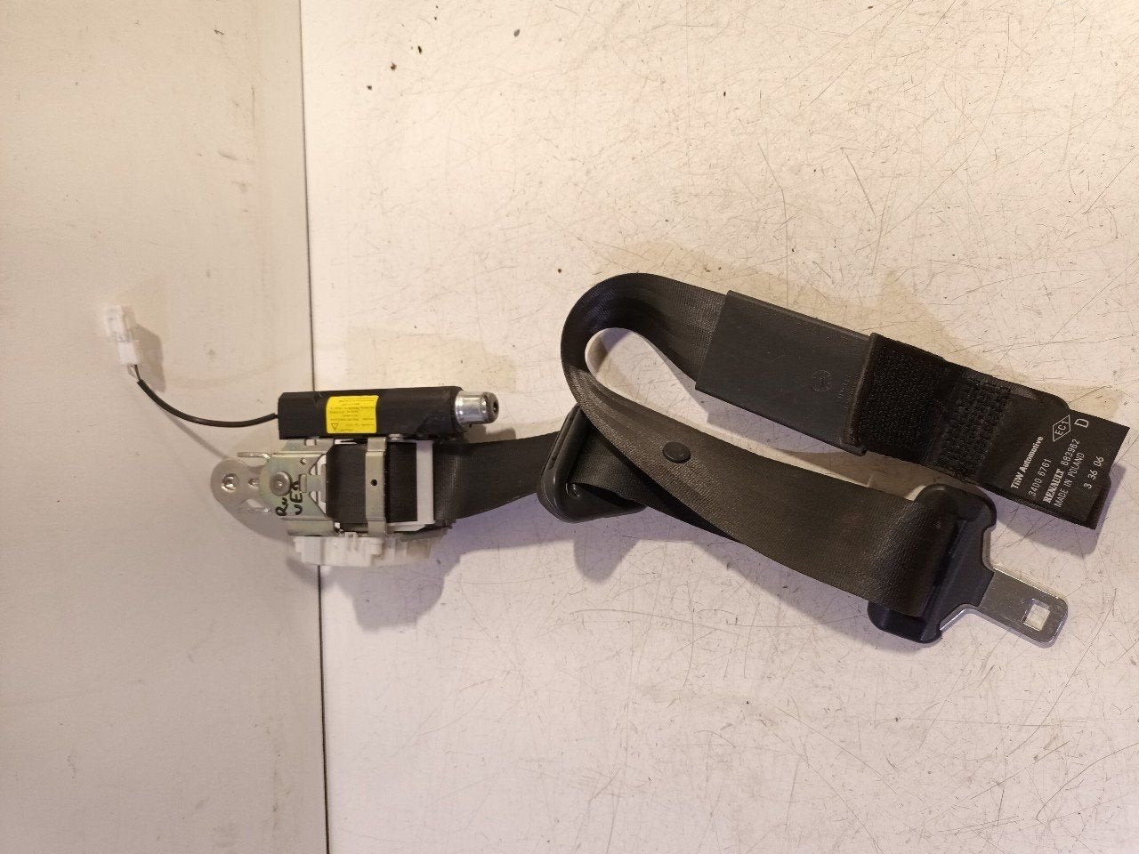 Veiligheidsgordel rechts voor Renault Clio, Onderdelen@venauto.nl, Van der Ven Autorecycling B.V., Gebruikt, Ettenseweg 76, 4706 PB Roosendaal, The Netherlands