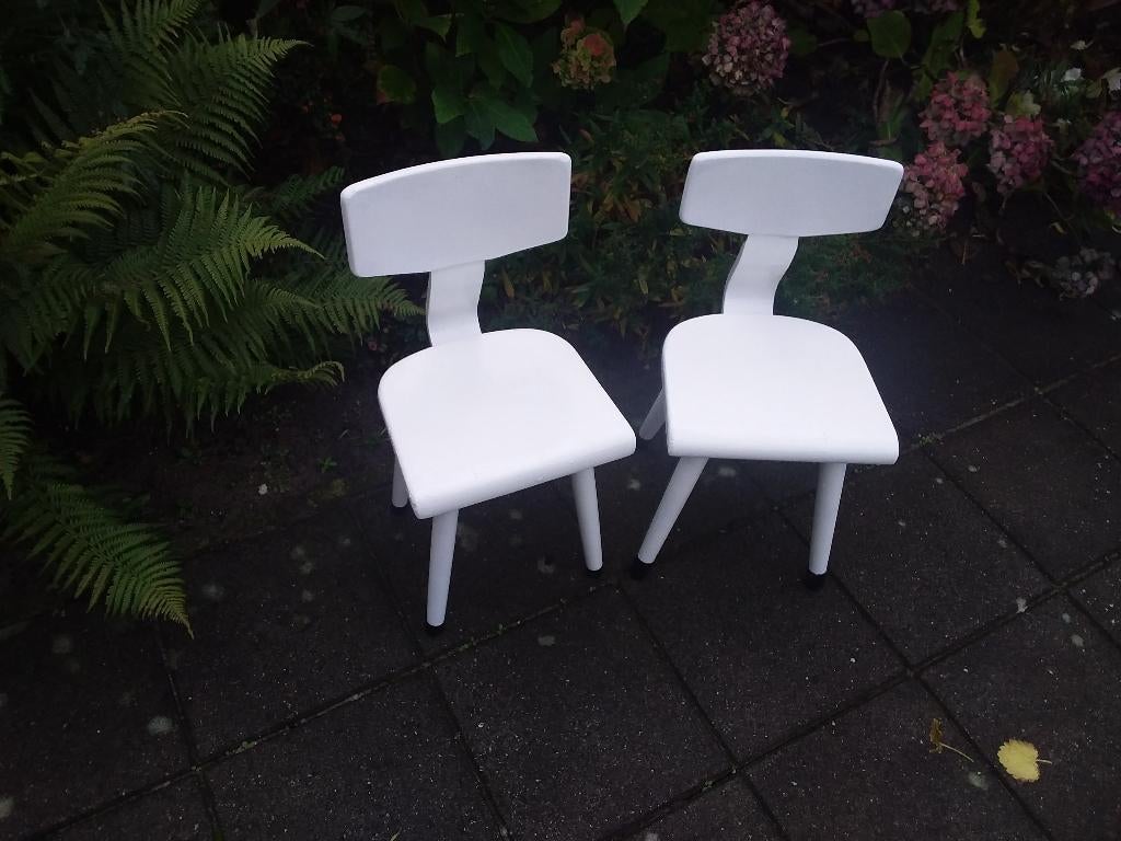 schoolstoeltjes wit 2 stuks, Ophalen, Gebruikt, Stoel(en)
