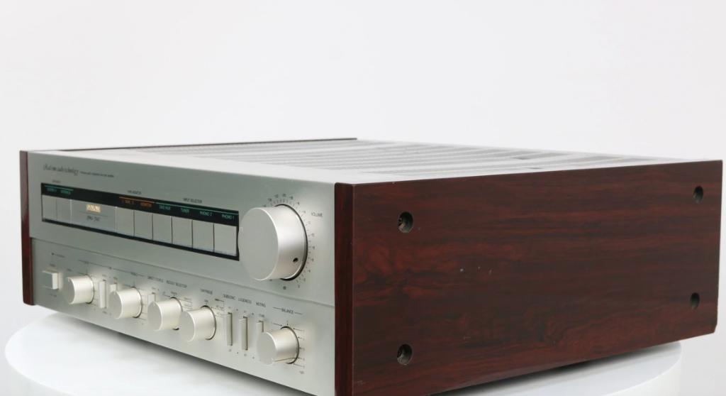 Denon PMA-790 geïntegreerde versterker, Denon, Ophalen of Verzenden, N.v.t, 120 watt of meer
