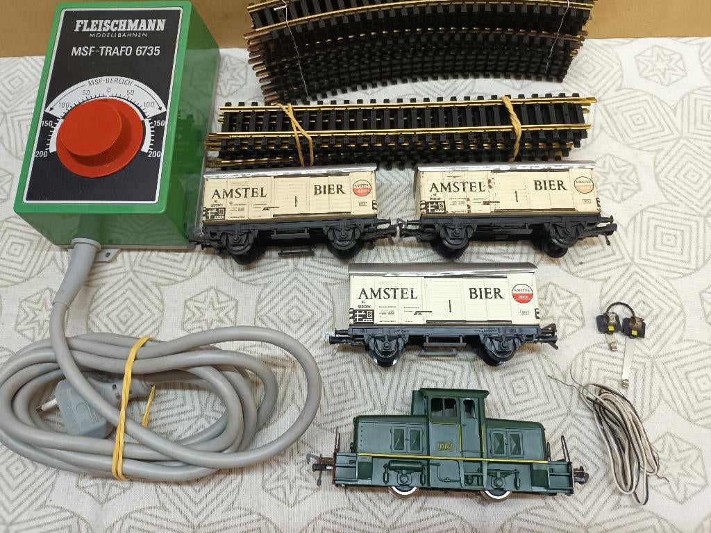 FLEISCHMANN  AMSTEL BIER TREINTJE MET RAIL TRAFO LEUK SETJE, Hobby en Vrije tijd, Gelijkstroom, Fleischmann, Ophalen of Verzenden