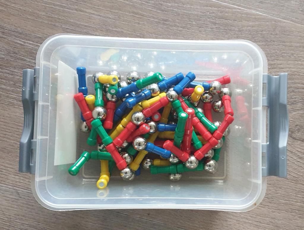 Magnetix Geomag, Kinderen en Baby's, Speelgoed | Bouwstenen, Ophalen of Verzenden, Zo goed als nieuw