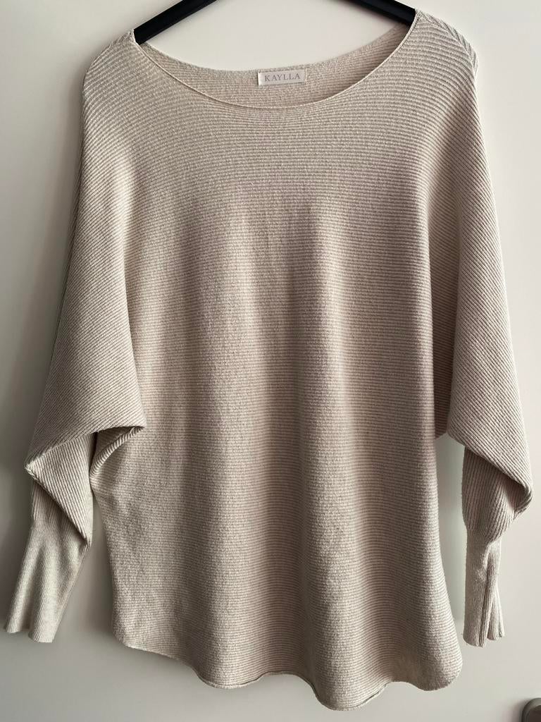 Comfy pak off shoulder 1 maat, Ophalen of Verzenden, Zo goed als nieuw, Maat 38/40 (M), Beige