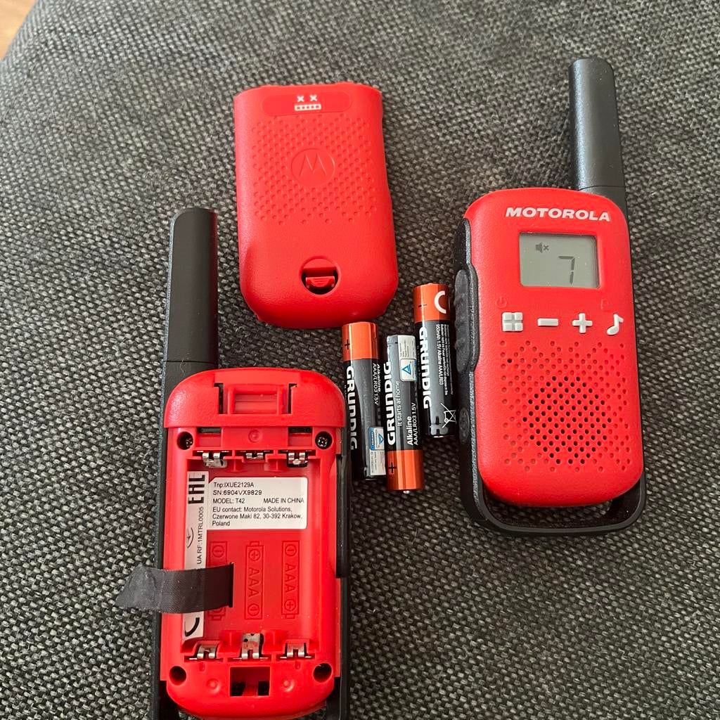 Motorola Walkie Talkies - Set van 2, 5 tot 15 km, Ophalen of Verzenden, Zo goed als nieuw, Portofoon of Walkie-talkie