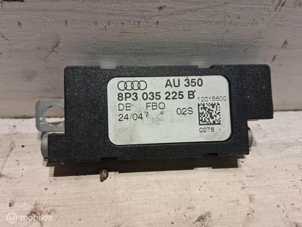 Antenne versterker Audi A3 8P 2.0 TDI  ('03-'12) 8P3035225B, Audi, Gebruikt, Audi, Ophalen of Verzenden