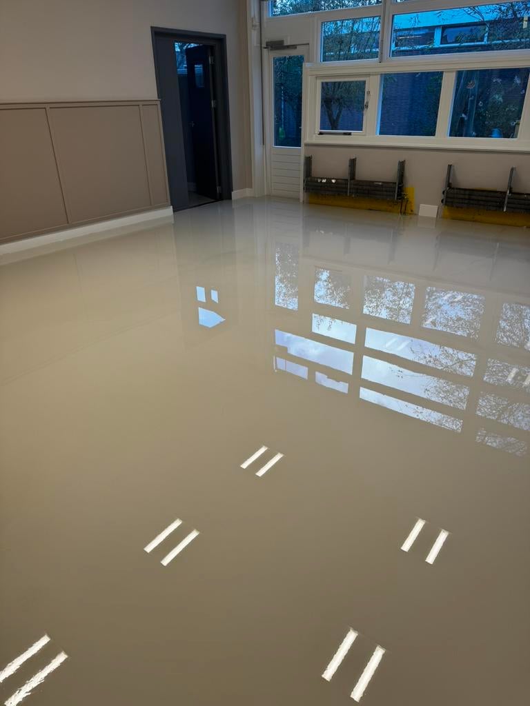 Thuis U vloer uitzoeken.Vrijblijvend advies bij u op locatie, Diensten en Vakmensen, Vloerleggers en Parketteurs, Garantie, Vloerbewerking of Renovatie