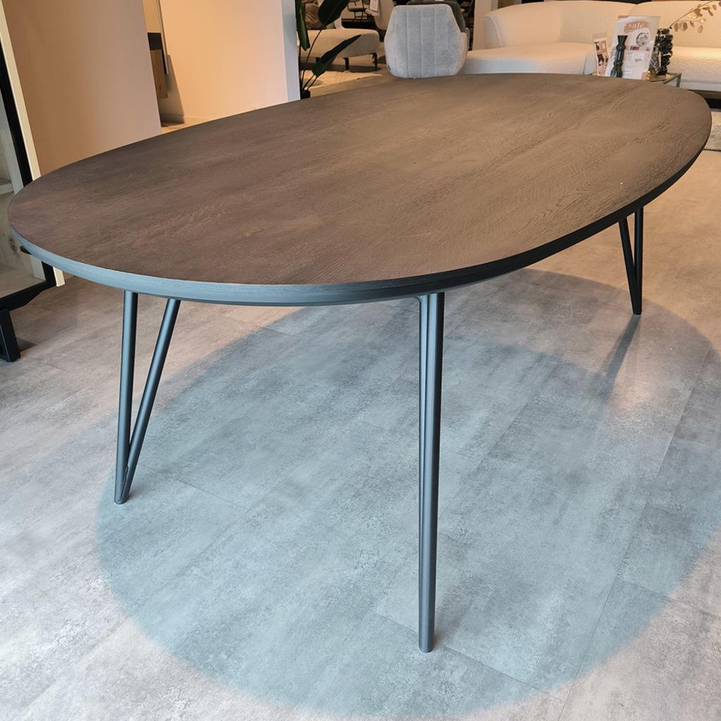 Xooon Eettafel Vik Zwart Ovaal 220x120 Cm Eikenhout, Huis en Inrichting, Ophalen, 100 tot 150 cm, Modern, Industrieel, Eikenhout