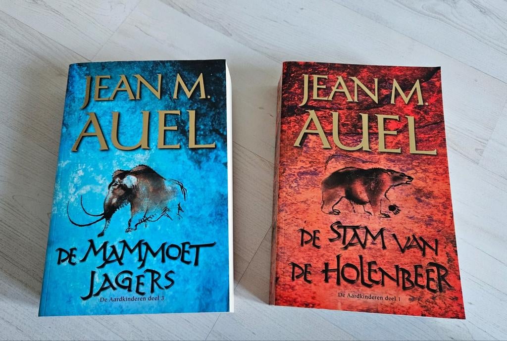 Jean M. Auel boeken: De Stam van de Holenbeer & De Mammoet, Ophalen of Verzenden, Gelezen, Jean M. Auel, Nederland
