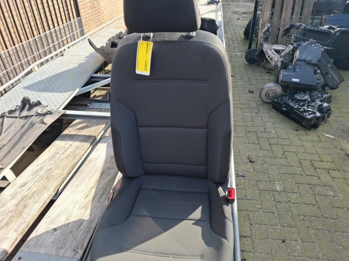 Stoel rechts van een Volkswagen Golf, Auto-onderdelen, Interieur en Bekleding, Gebruikt, -, -, -