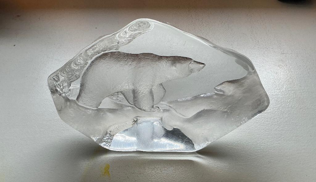 Mats Jonasson ijs beer crystal 3550.  Gesigneerd onder op, Ophalen of Verzenden, Zo goed als nieuw, Overige soorten, Beeldje of Figuurtje