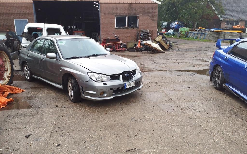 Subaru impreza hawkeye sedan en + onderdelen verkoop, Ophalen of Verzenden, Voor, Subaru, Motorkap