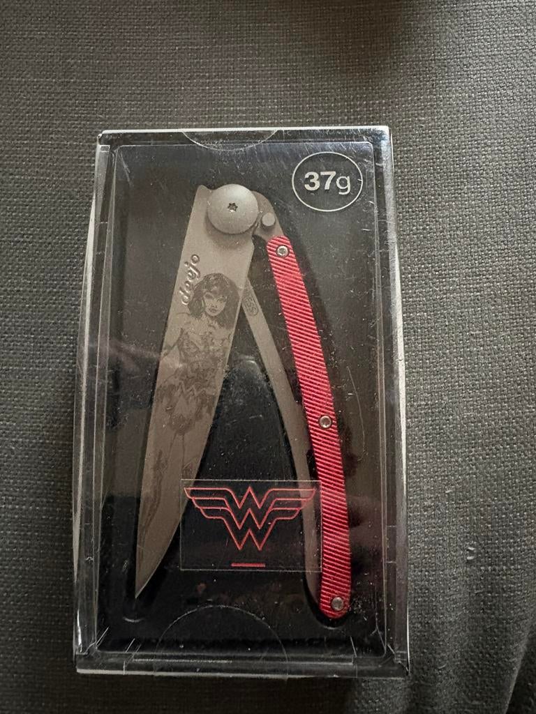 Deejo zakmes Wonderwoman,  nieuw in doos, Ophalen of Verzenden, Nieuw
