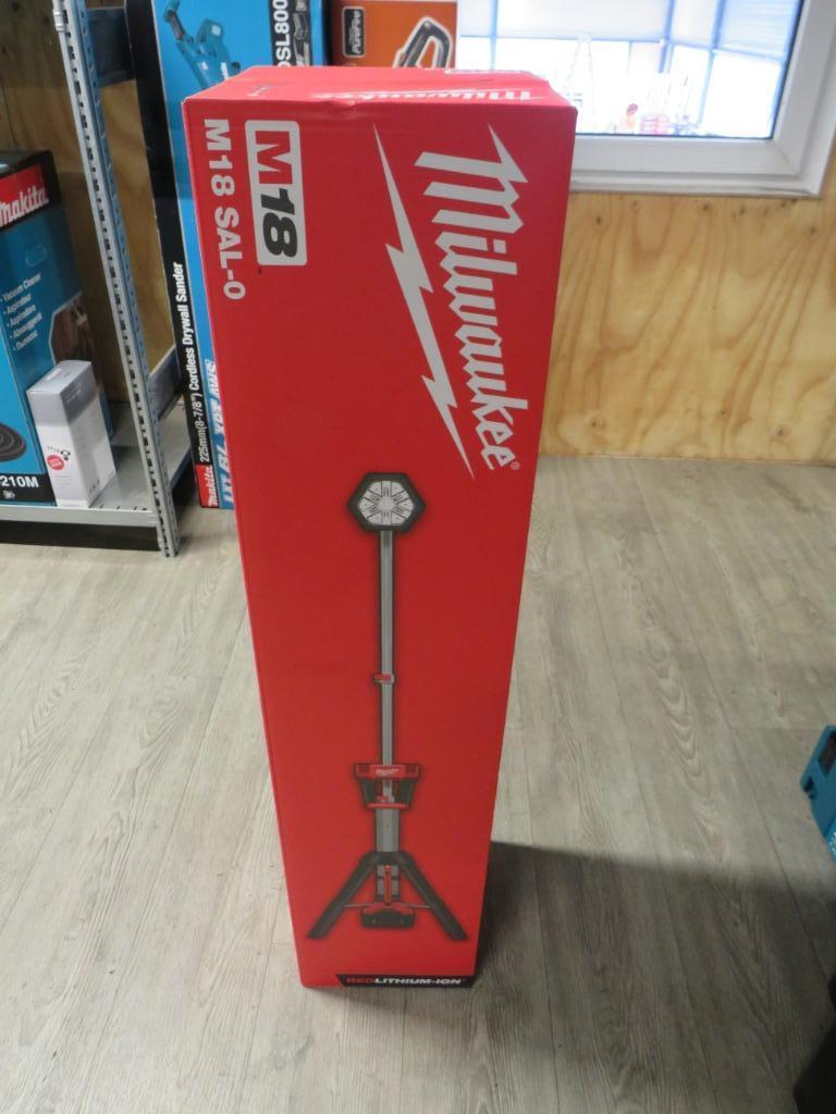 Milwaukee M18 SAL-0 LED Werkplaats lamp op statief 18V Nieuw, Ophalen of Verzenden, Nieuw