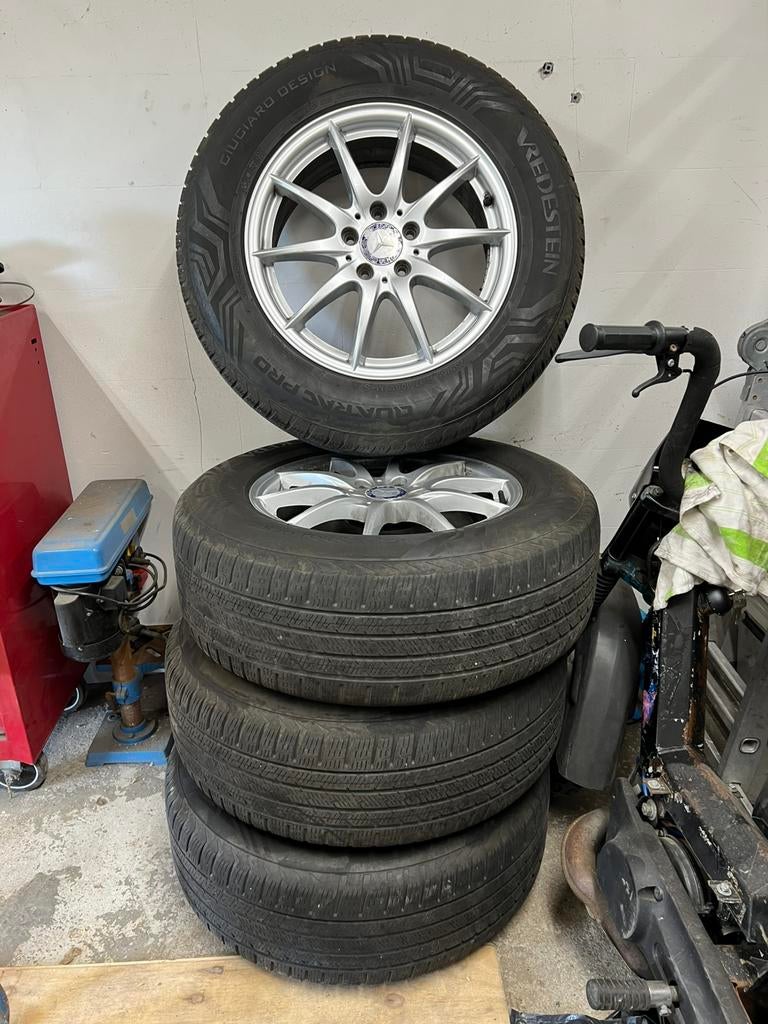 Mercedes w166 all Season, Auto-onderdelen, 17 inch, Ophalen of Verzenden, 235 mm, All Season