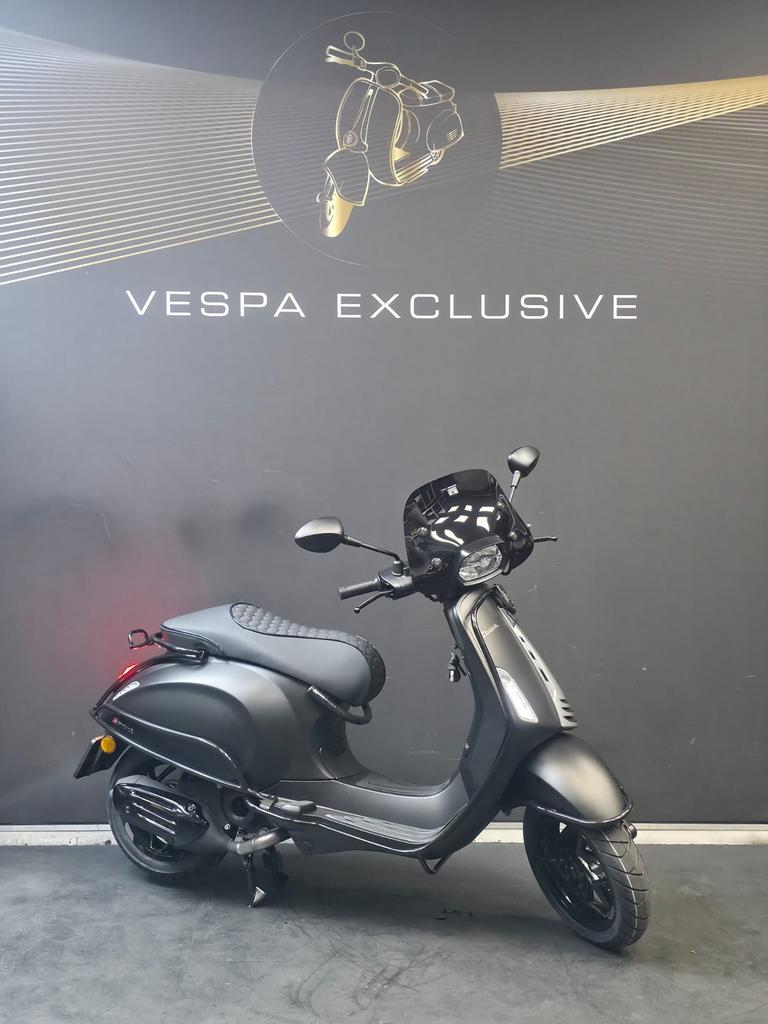 VESPA SPRINT mat zwart 2026  nieuw FACELIFT vol optie