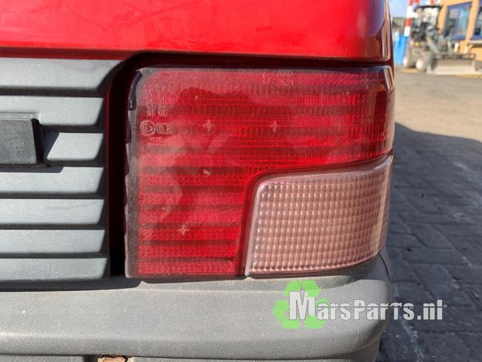 Achterlicht rechts van een Peugeot 205, Auto-onderdelen, Gebruikt, -, -, Ophalen of Verzenden