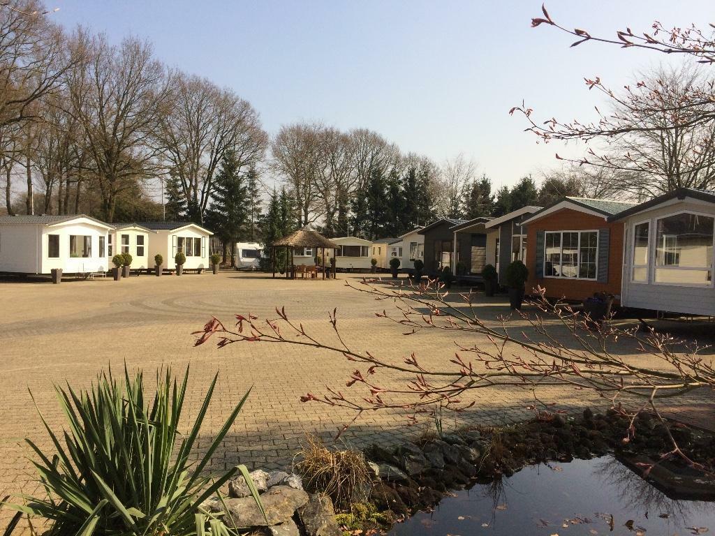 Hoeré Recreatie: Chalets en stacaravans,