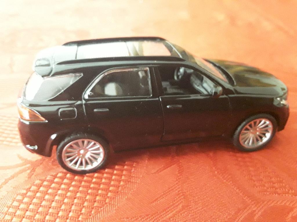 Mercedes  GLE 1:43, Hobby en Vrije tijd, Modelauto's | 1:43, Ophalen of Verzenden, Nieuw, Auto, Overige merken