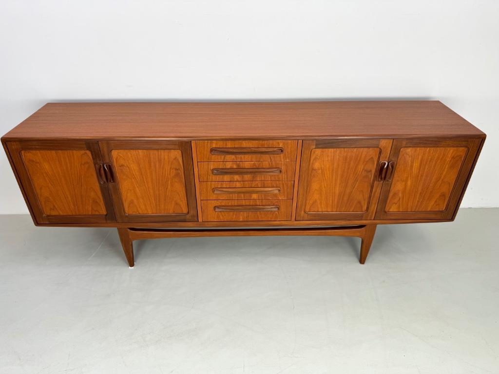 Vintage dressoir G-Plan by V.Wilkins, Verzenden, Teakhout, 50 tot 100 cm, Zo goed als nieuw