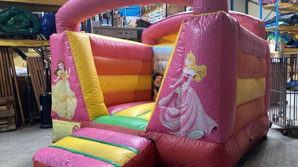 PRINSES springkussen kopen in plaats van huren!, Hobby en Vrije tijd, Feestartikelen | Verhuur, Gebruikt, Overige, Ophalen