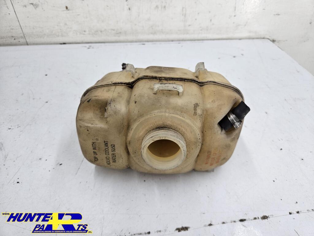 Expansievat Volvo V70/S60/S80/XC70 ('00-'08) 8634226, Gebruikt, Ophalen of Verzenden, Volvo, Volvo
