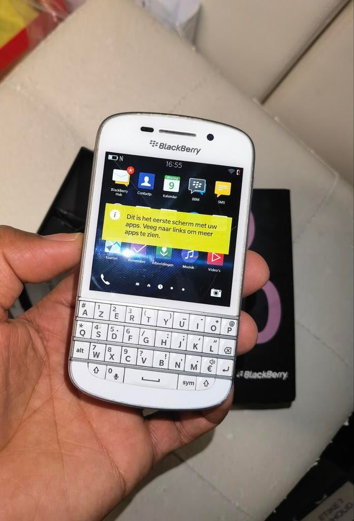 Als nieuw werkend blackberry Q10 whit edition
Met doos en op, Ophalen of Verzenden, Zo goed als nieuw