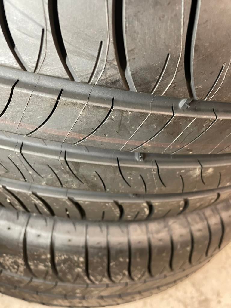 “215 60 16 Michelin. Demo. Puntjes zitten er nog op”, Auto-onderdelen, Banden en Velgen, Ophalen, 16 inch, Band(en), Personenwagen
