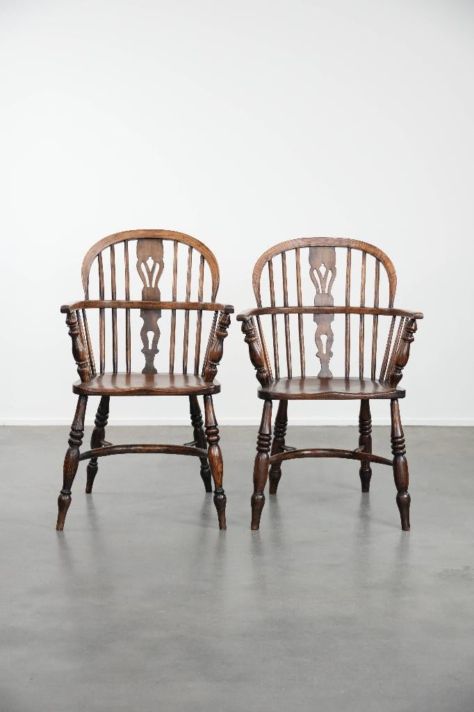 2 Windsor stoelen met karakter en prachtige kleurstelling, Antiek en Kunst, Antiek | Meubels | Stoelen en Banken, Ophalen