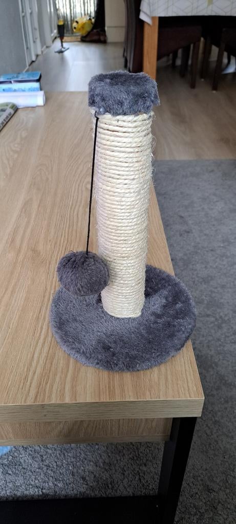Krabpaaltje voor kittens, Ophalen, Nieuw, Krabpaal