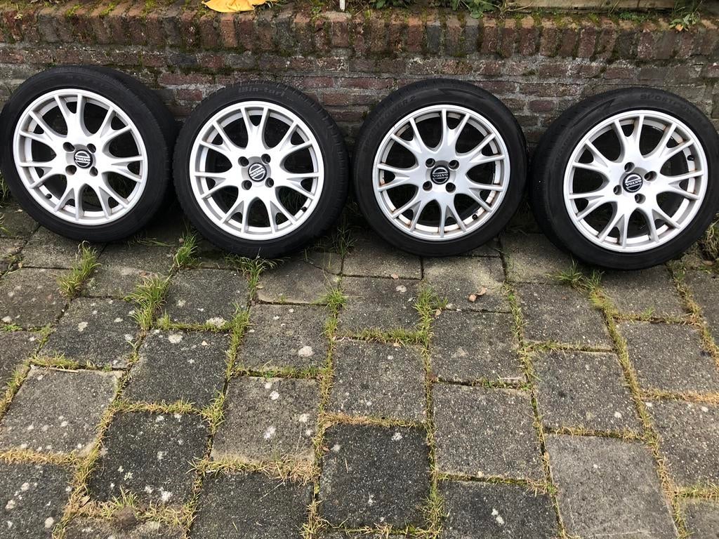 Arcadia velgen Volvo v40 1998-2005, Velg(en), 17 inch, Zomerbanden, 205 mm