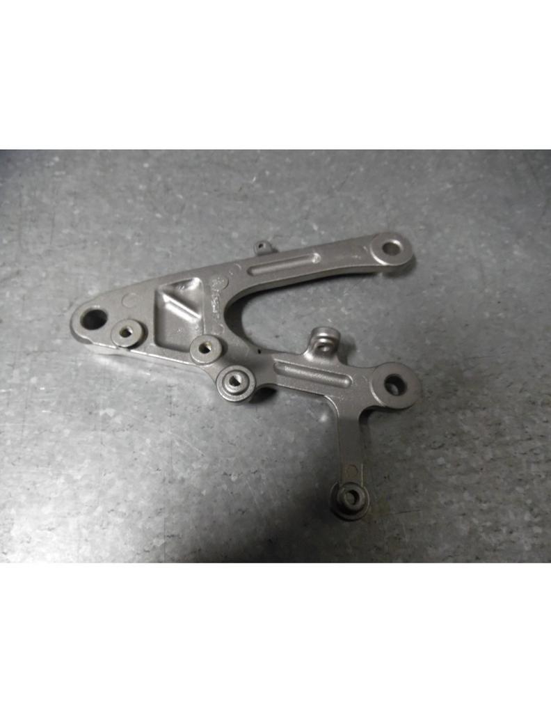 R1 2004 - 2006 Yamaha Voetsteunen en schetsplaten D1-41075, Motoren