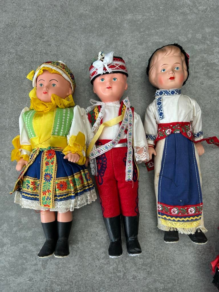 Tjechische poppen in klederdracht, Ophalen of Verzenden, Gebruikt, Pop