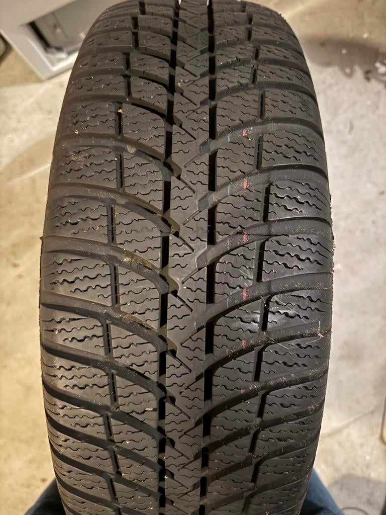 Winterbanden - hyundai/kia, Auto-onderdelen, Banden en Velgen, Ophalen, Gebruikt, Winterbanden, Banden en Velgen