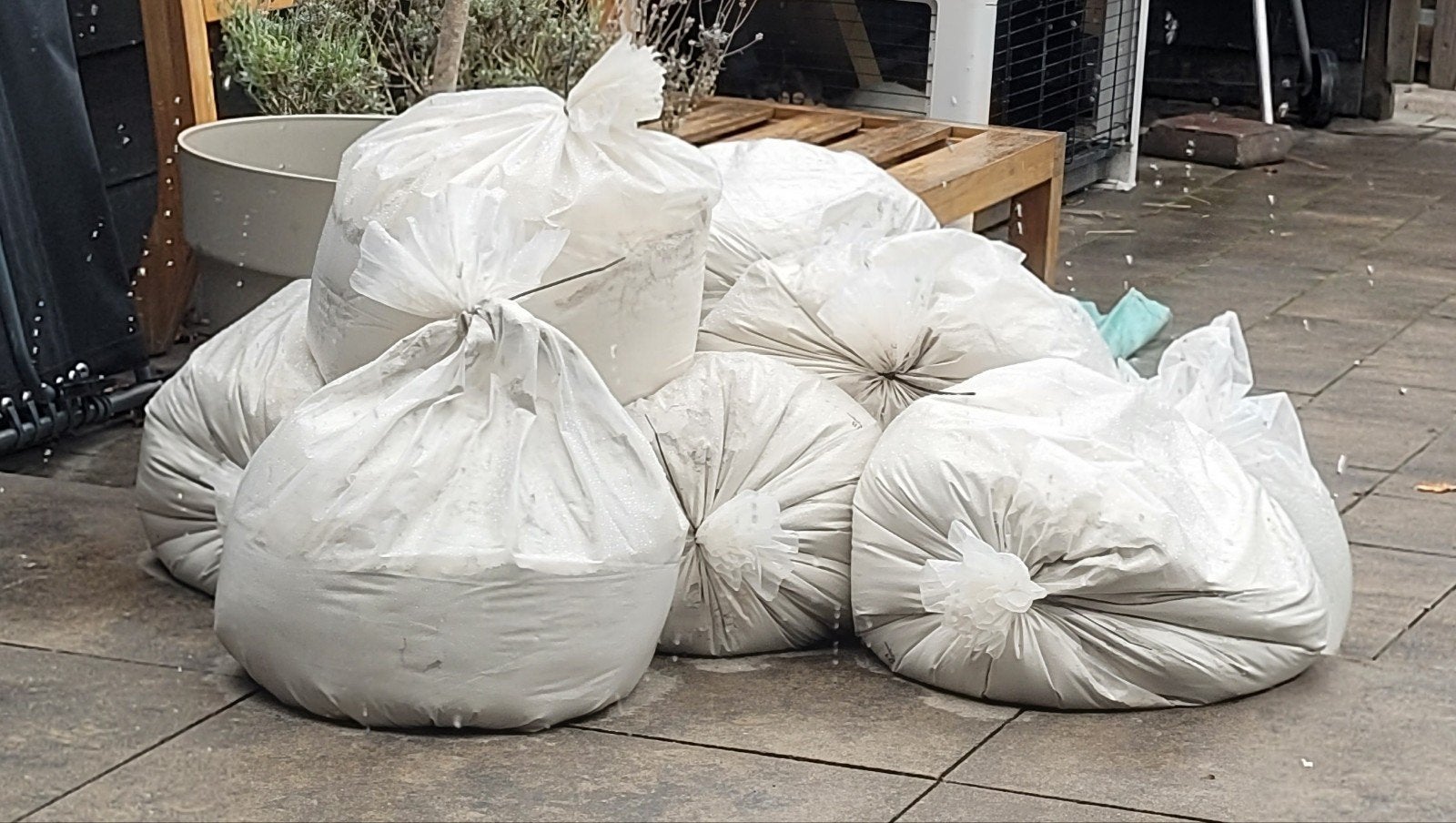 10 zakken betongruis, Tuin en Terras, Zand, Ophalen