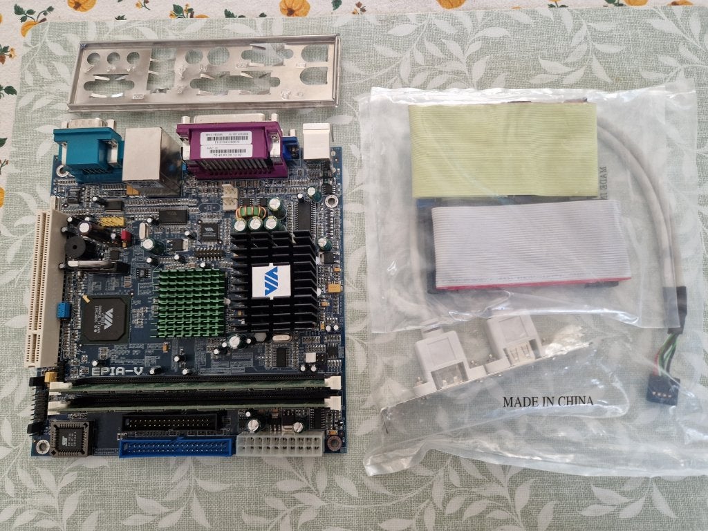 Retro EPIA Mini ITX MoBo, Ophalen of Verzenden, Zo goed als nieuw, Intel, Mini-ITX