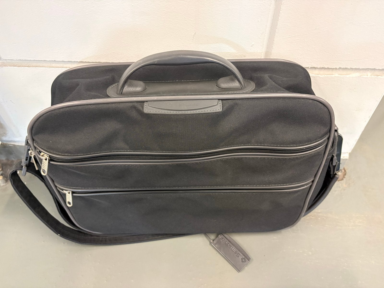 Samsonite laptoptas/schoudertas - Zwart, 40 tot 60 cm, Gebruikt, 20 tot 30 cm, Zwart