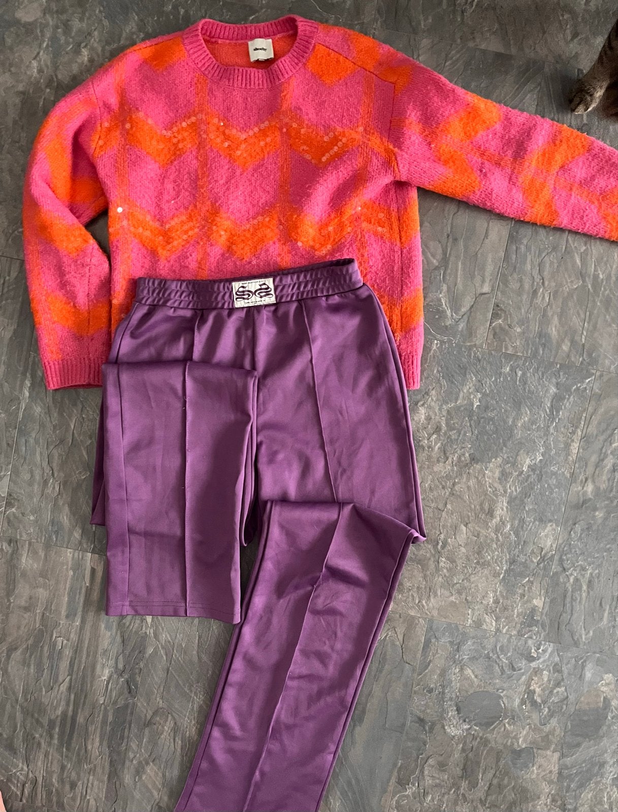 Roze/oranje trui en paarse broek set, Ophalen, Meisje