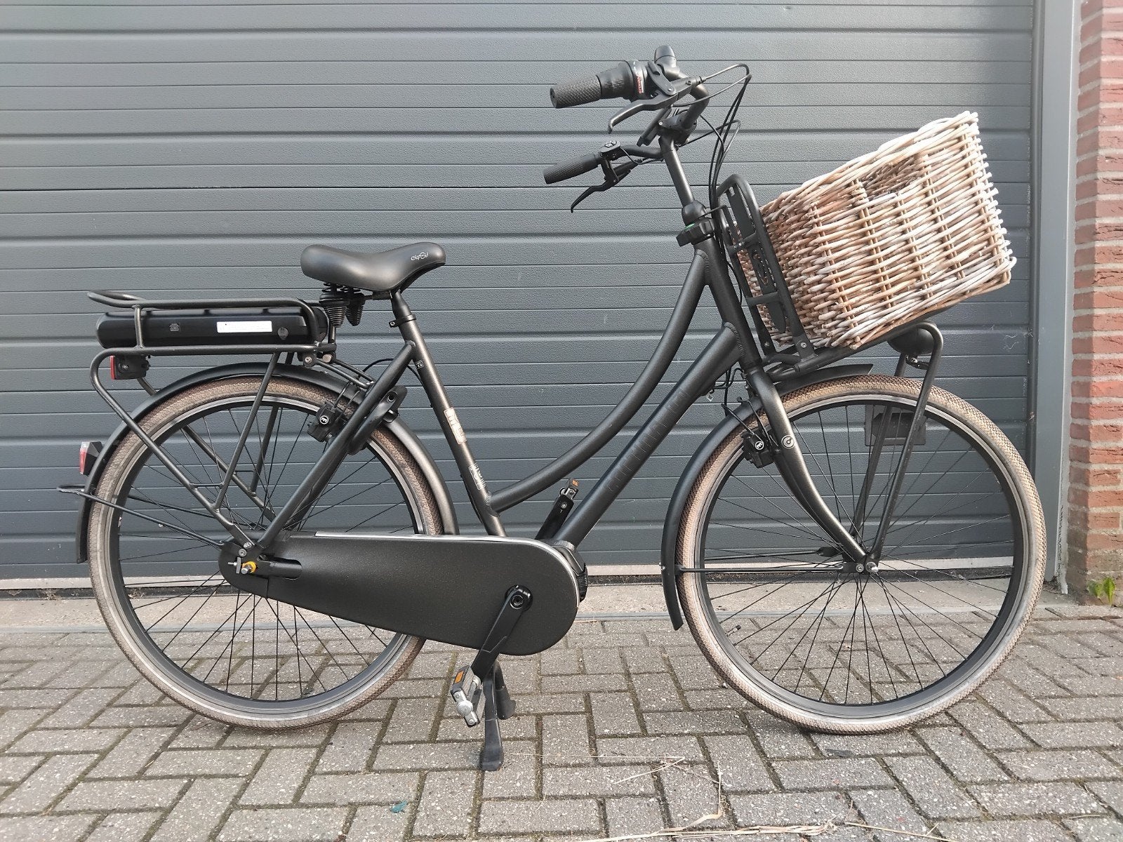 Cortina U4 elektrische dames fiets, Ophalen, Gebruikt, Versnellingen, 56 cm of meer