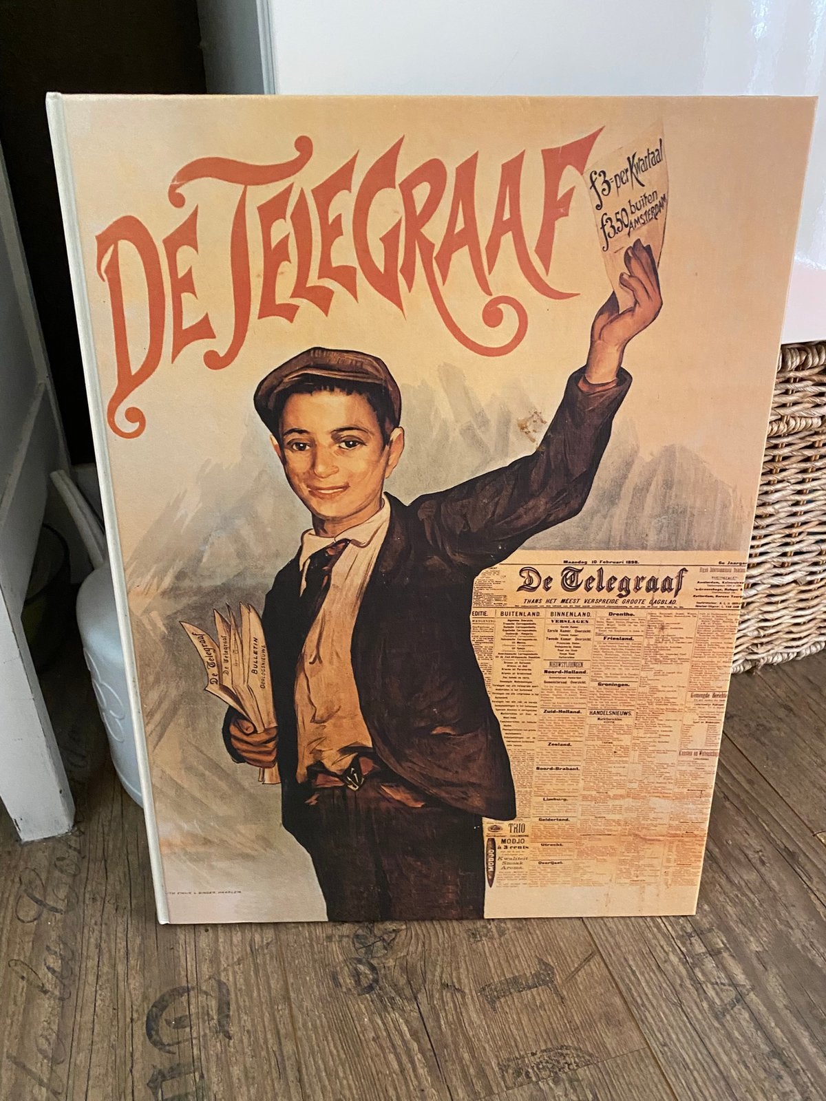 100 jaar Telegraaf, Boeken, Tijdschriften en Kranten, Ophalen, Zo goed als nieuw