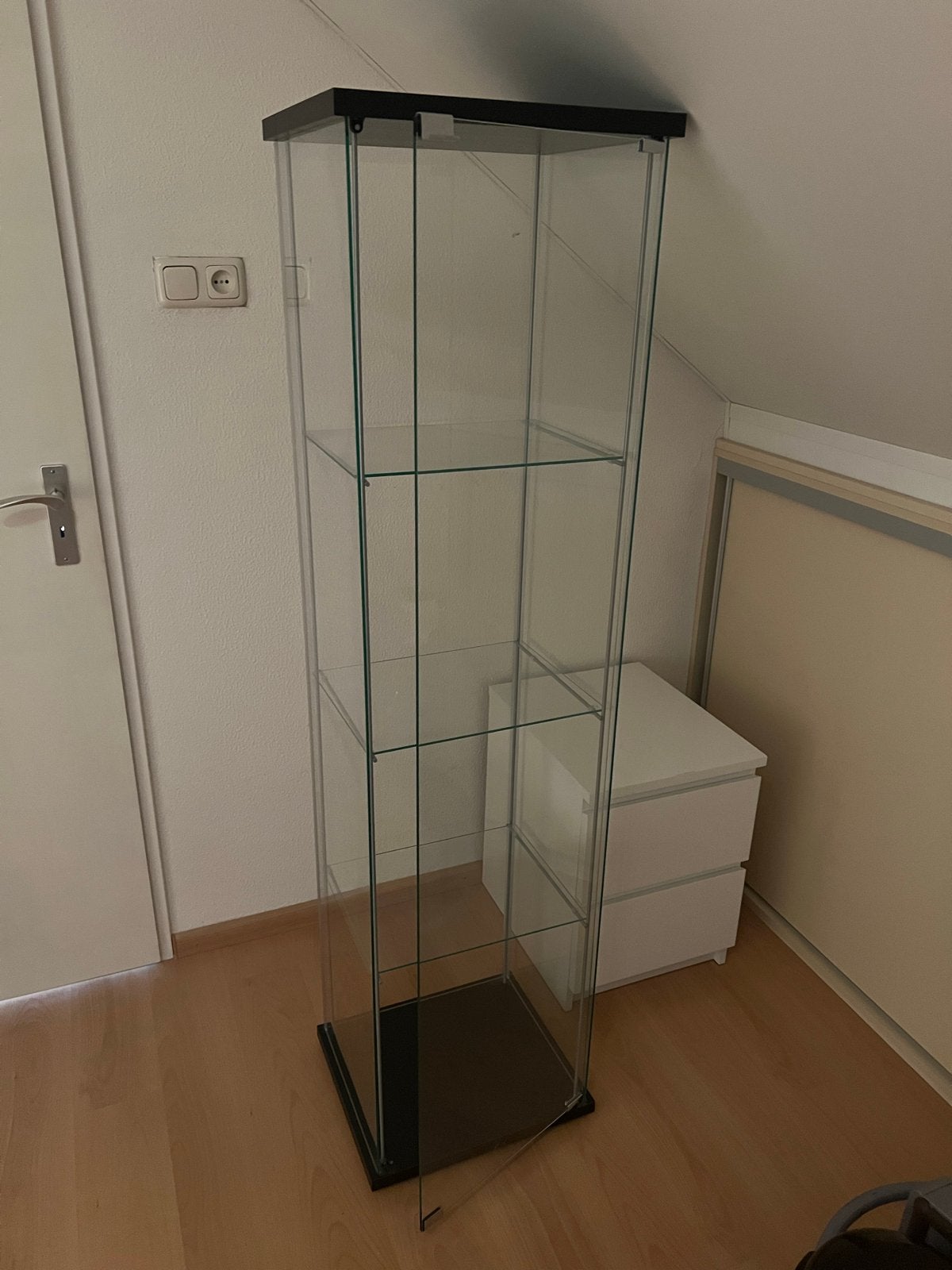 Glazen vitrinekast met planken, Ophalen, Minder dan 50 cm, 150 tot 200 cm, 25 tot 50 cm