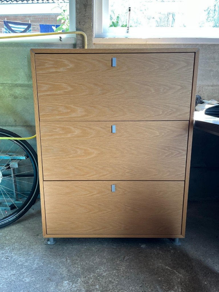 Interlübke design ladenkast eikenhout - zeer goede staat, Ophalen, Modern minimalistisch, 100 tot 150 cm, Eikenhout