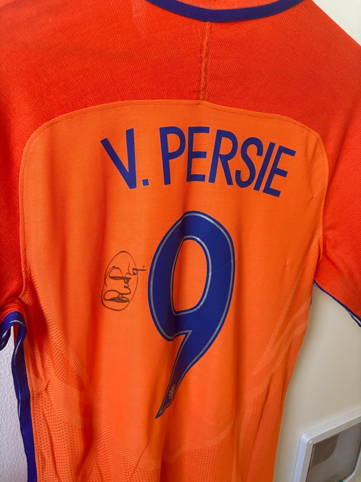 Gesigneerd Oranje Shirt Robin van Persie - COA, Ophalen of Verzenden, Zo goed als nieuw, Overige sporten, Shirt