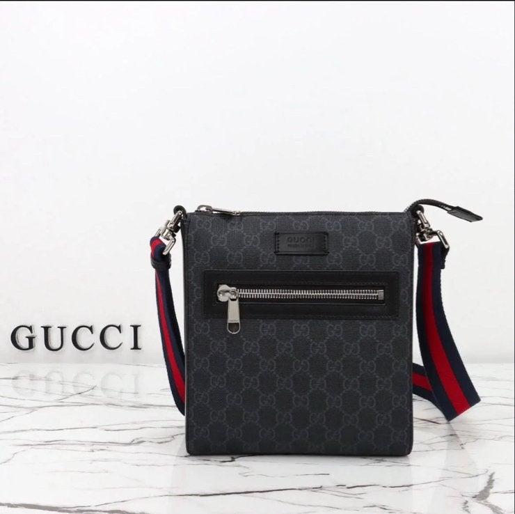 Gucci Messenger Schoudertas - Nooit gedragen, Ophalen of Verzenden, Nieuw, Zwart, Overige merken