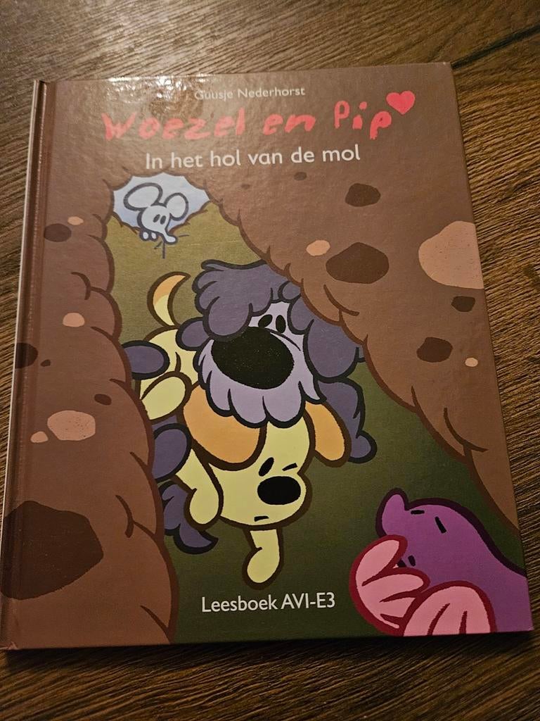 Woezel en Pip: In het hol van de mol (Leesboek AVI-E3), Boeken, Ophalen of Verzenden, Zo goed als nieuw, Guusje Nederhorst, Fictie algemeen