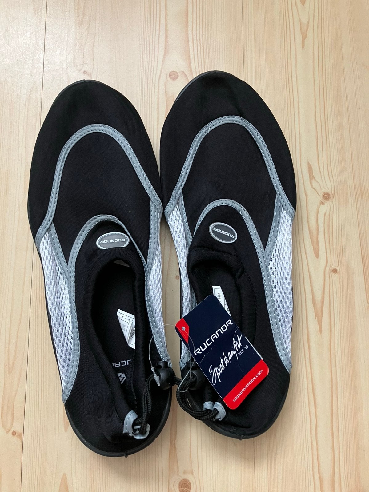 Waterschoenen, Watersport en Boten, Ophalen of Verzenden, Zo goed als nieuw, Kind, Zeil- of Surfschoenen