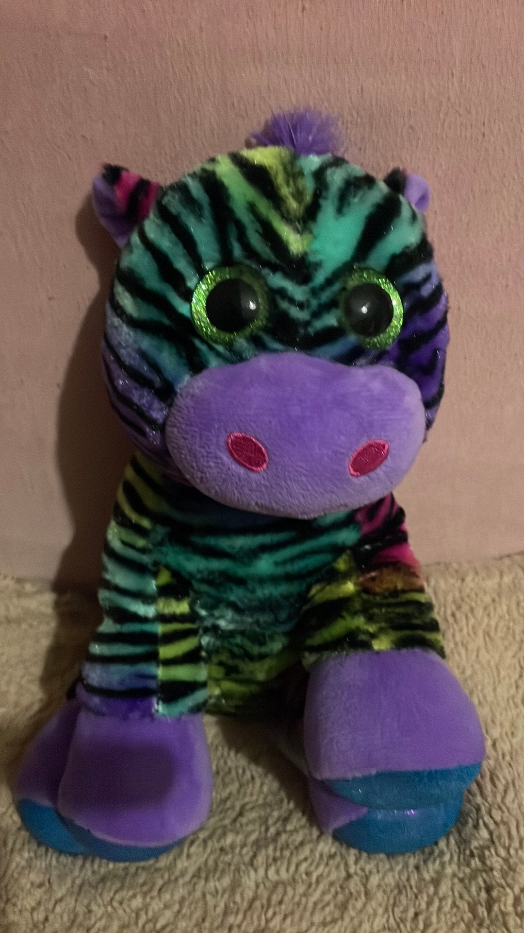 Rainbow zebra knuffel met glitteroogjes, Ophalen, Zo goed als nieuw, Overige typen