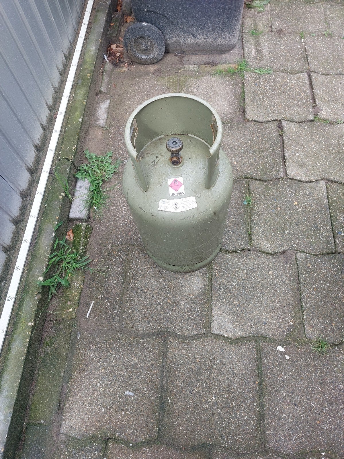 Lege gasfles (UN 1965), Ophalen, Gebruikt, Onbekend