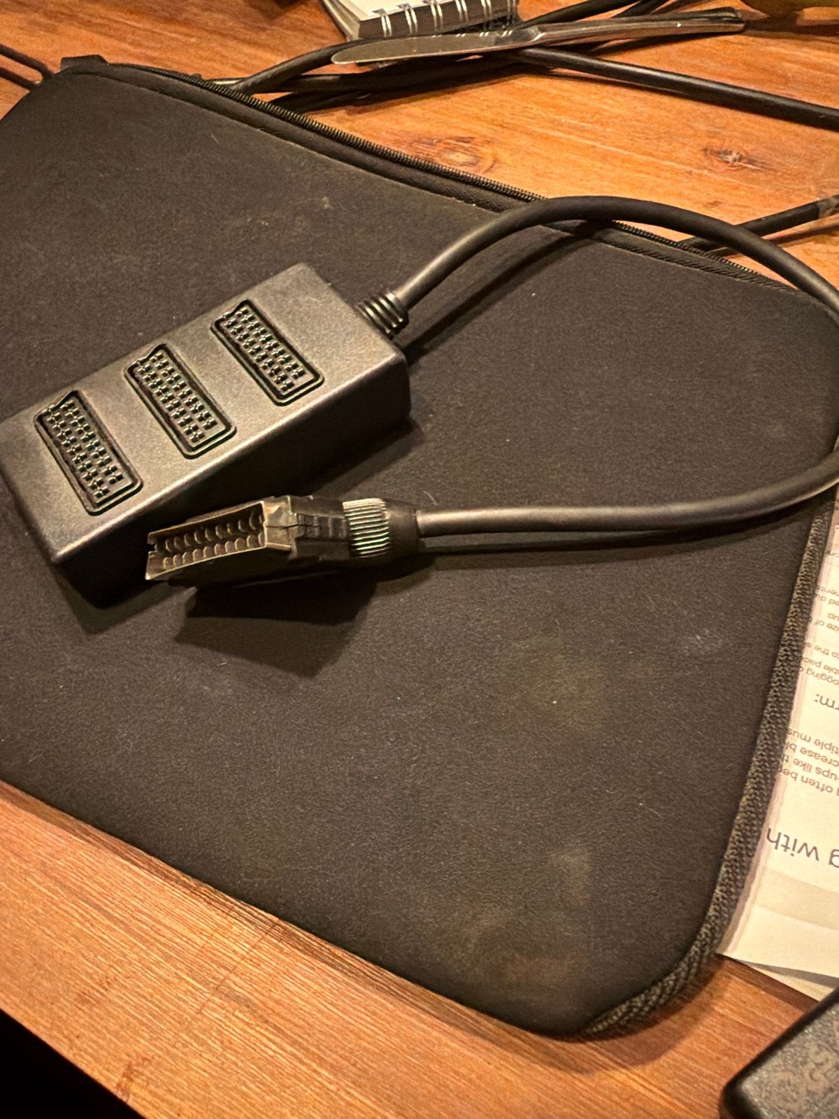 SCART 1-naar-3 Verdeelstekker Adapter, Ophalen of Verzenden, Gebruikt, Overige kabels