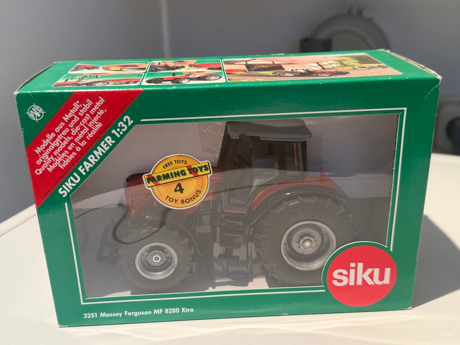 Siku Farmer 1:32 Massey Ferguson MF 8280 Xtra, Ophalen of Verzenden, Nieuw, Overige typen, Overige merken