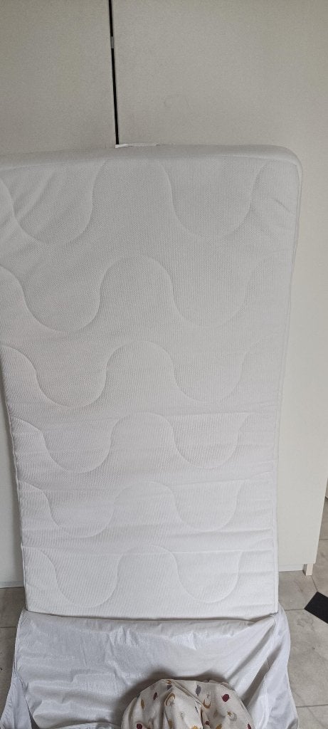 Baby bedje 60 x 1.20 beuken IKEA, Kinderen en Baby's, Ophalen, Zo goed als nieuw, Ledikant